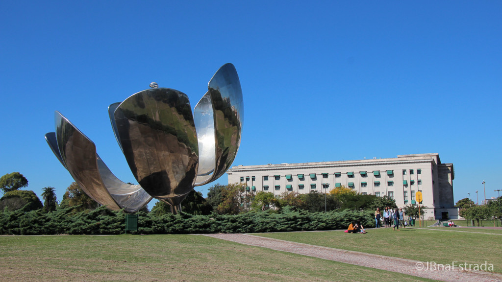 Argentina - Buenos Aires - Recoleta - Floralis Generica