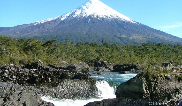 Chile - Cruce de Lagos - Parque Petrohue - Vulcao Osorno (Cruce de Lagos Andinos)