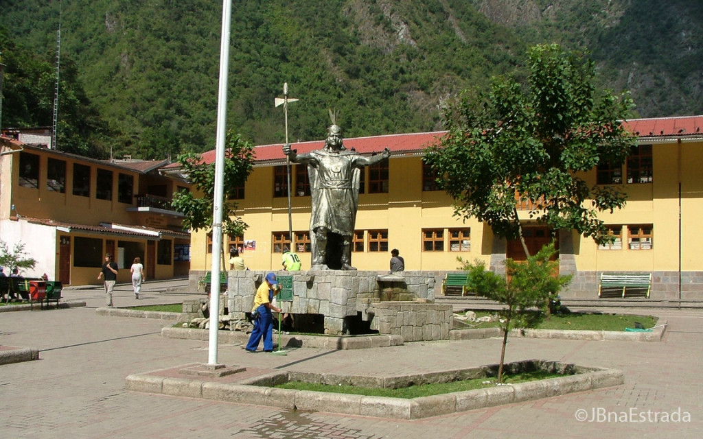 Peru - Aguas Calientes - Plaza de Armas (MachuPicchu Pueblo)