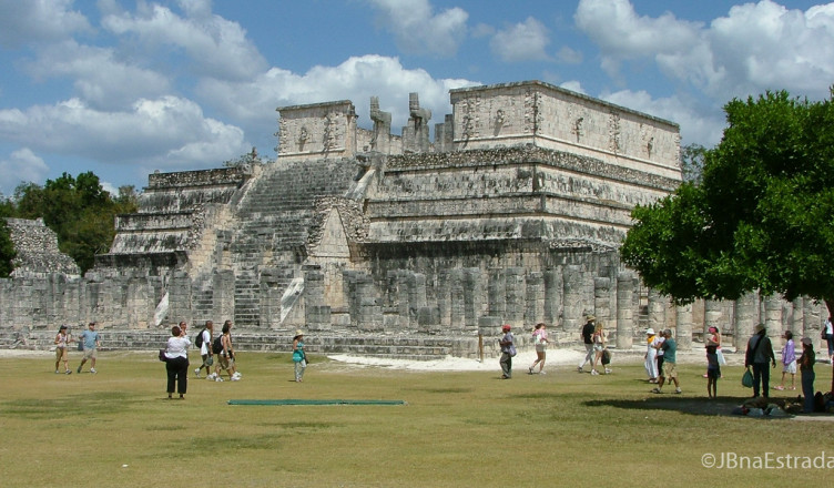 Mexico - Chichen Itza - Templo de los Guerreros e Plaza de las 1000 Columnas