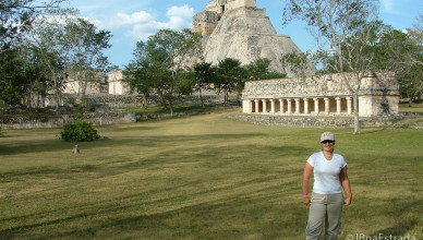 Mexico - Uxmal - El Conjunto del Dios Pajaro e Templo del Adivino