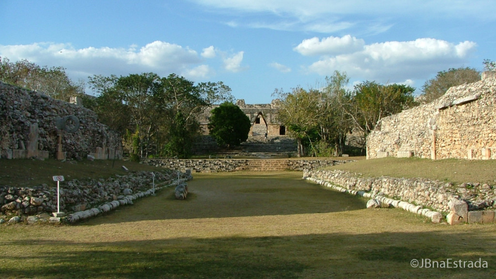 Mexico - Uxmal - El Juego de Pelota