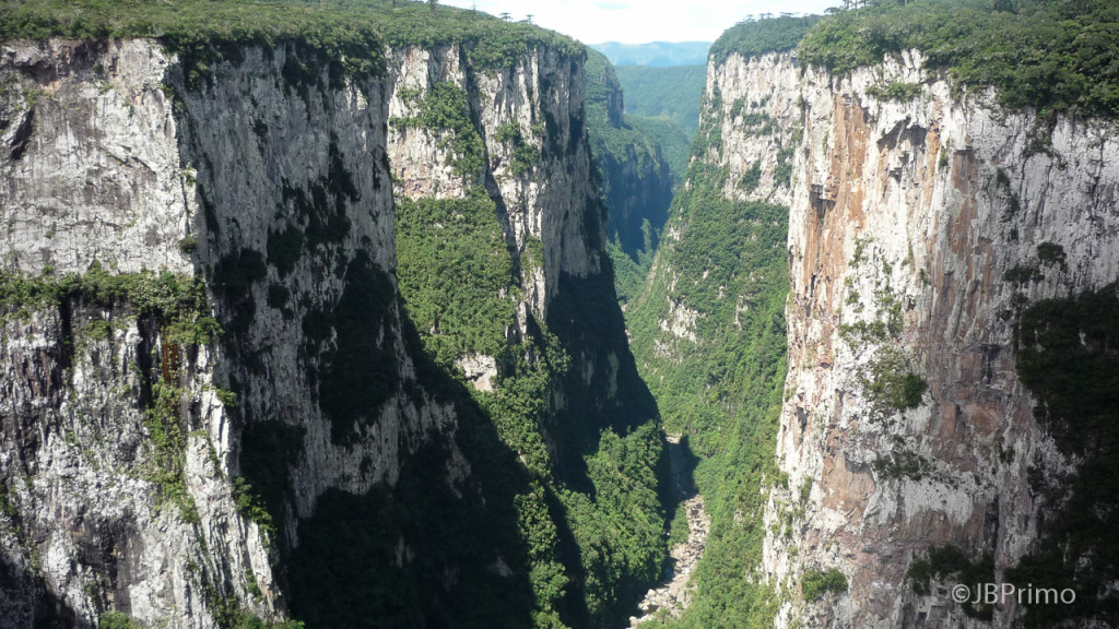Brasil - Rio Grande do Sul - Cambara do Sul - PN dos Aparados da Serra - Canion do Itaimbezinho