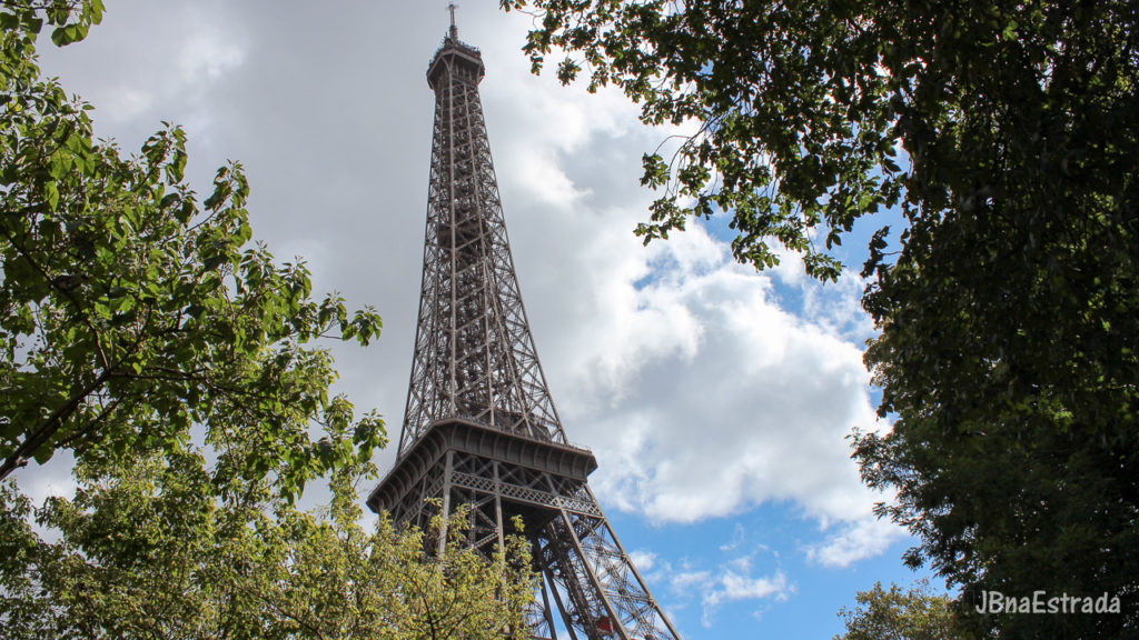 Franca - Paris - Torre Eiffel