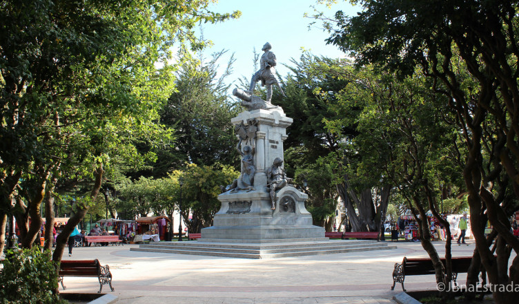 Chile - Punta Arenas - Plaza de Armas de Punta Arenas