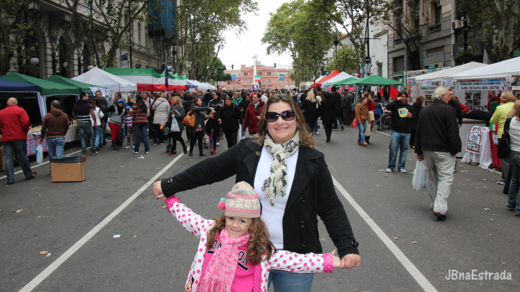 Argentina - Buenos Aires - Avenida de Mayo - Feira da Calabria