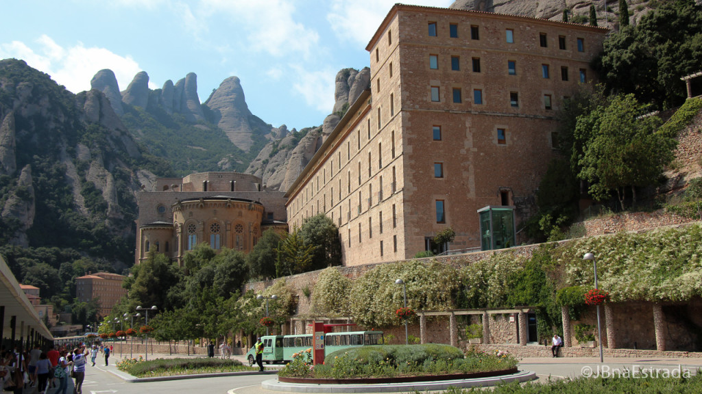 Espanha - Montserrat - Monasterio de Santa Maria de Montserrat