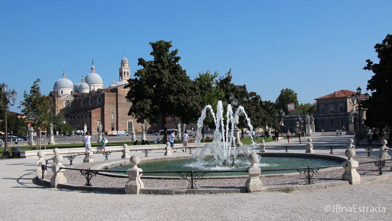 Italia - Padua - Prato della Valle - Basilica de Santa Justina