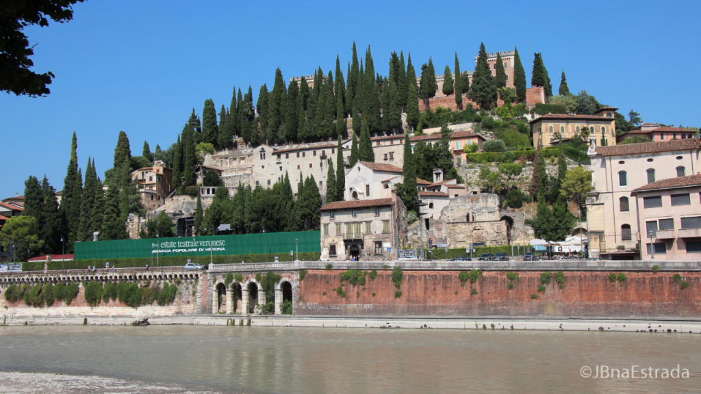 Italia - Verona - Rio Adige - Castel San Pietro