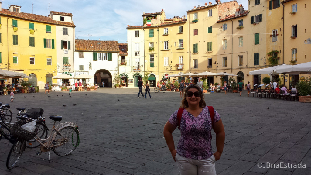 Italia - Lucca - Piazza dellAnfiteatro
