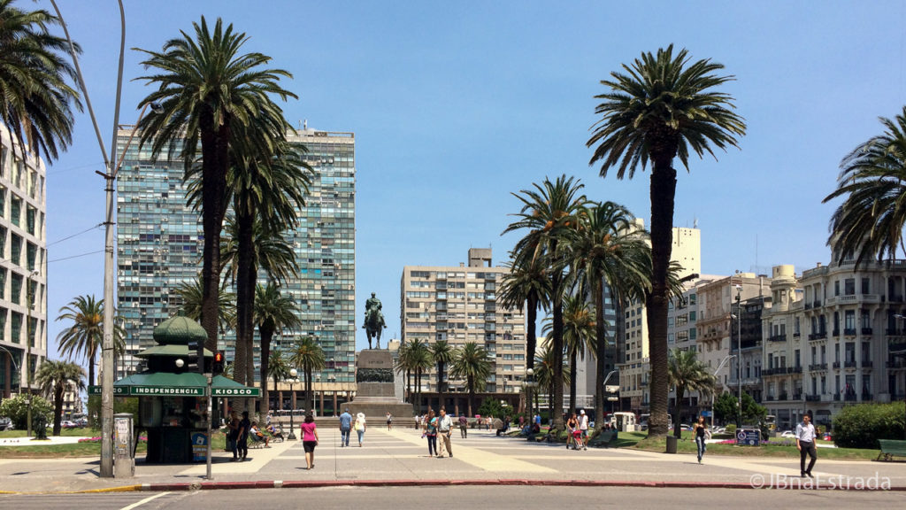 Uruguai - Montevideu - Plaza Independencia