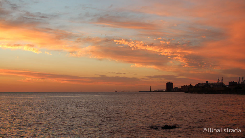 Uruguai - Montevideu - Rambla Republica Argentina