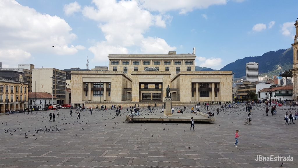 Colombia - Bogota - Plaza de Bolivar - Palacio de Justica