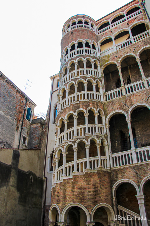 Italia - Veneza - Palazzo Contarini del Bovolo