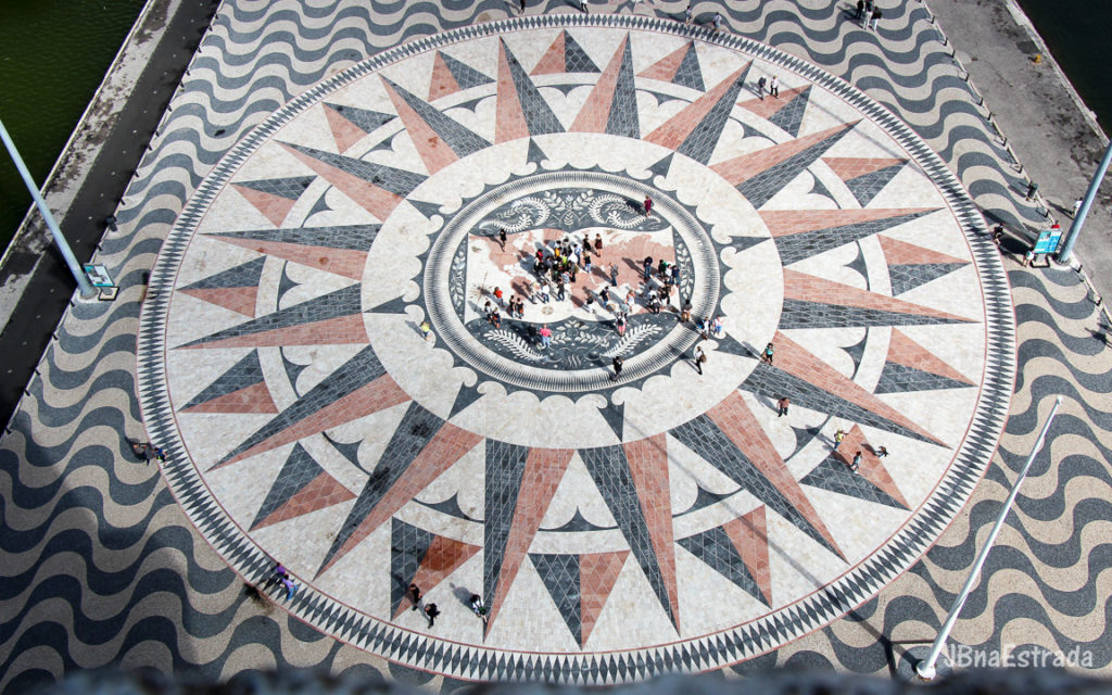 Portugal - Lisboa - Padrao dos Descobrimentos - Rosa dos Ventos