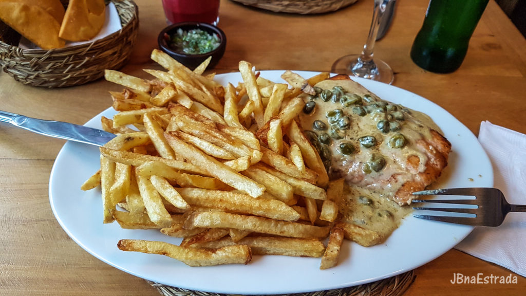 Chile - Isla Grande de Chiloe - Castro - Restaurante Chancho En Piedra