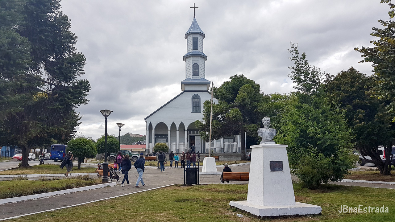 Chile - Isla Grande de Chiloe - Dalcahue - Plaza de Armas - Iglesia de Nuestra Senora de los Dolores
