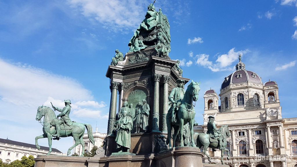 Austria - Viena - Maria-Theresia-Platz