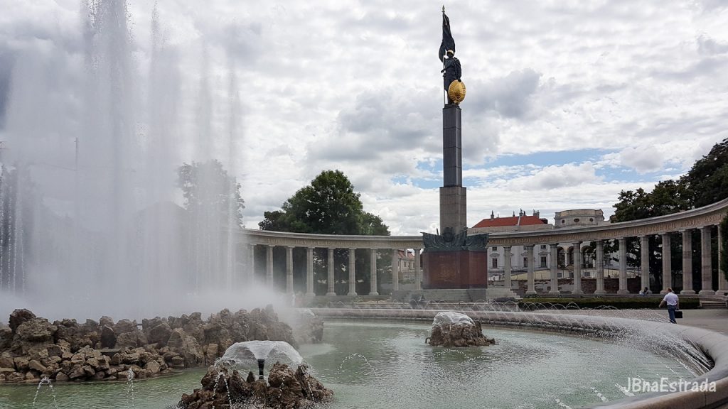 Austria - Viena - Schuwarzenbergplatz