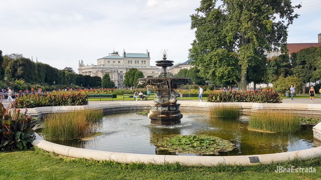 Austria - Viena - Volksgarten