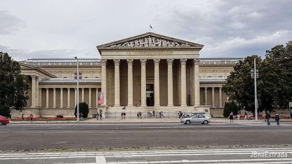 Hungria - Budapeste - Praca dos Herois - Museu de Belas Artes