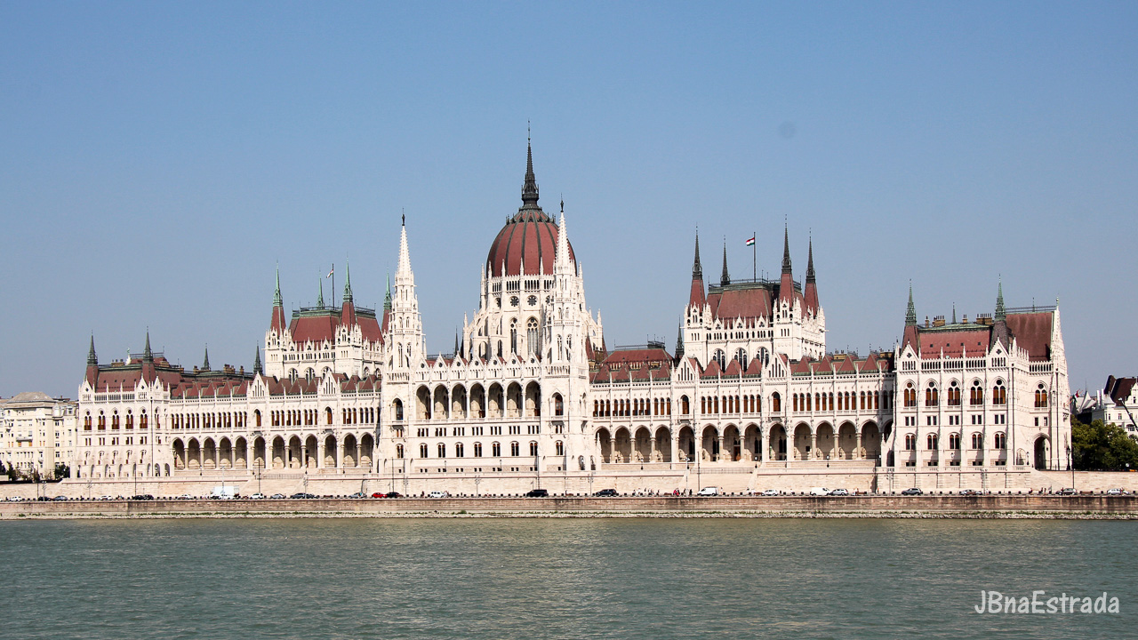 Hungria - Budapeste - Rio Danubio - Parlamento