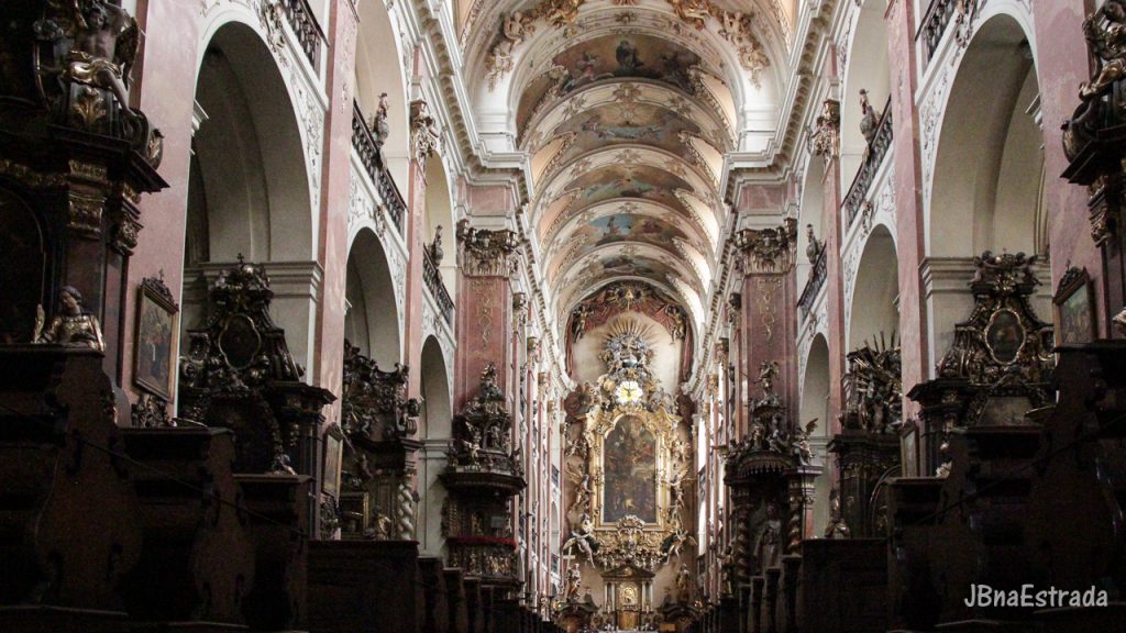 Republica Tcheca - Praga - Basilica de Santiago