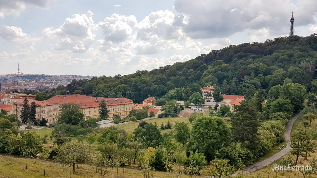 Republica Tcheca - Praga - Mala Strana e Torre Petrin
