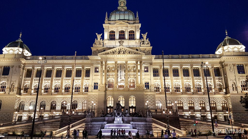 Republica Tcheca - Praga - Museu Nacional de Praga