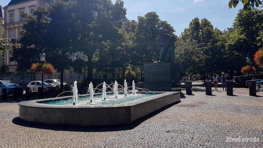 Eslovaquia - Bratislava - Praca Hviezdoslavovo