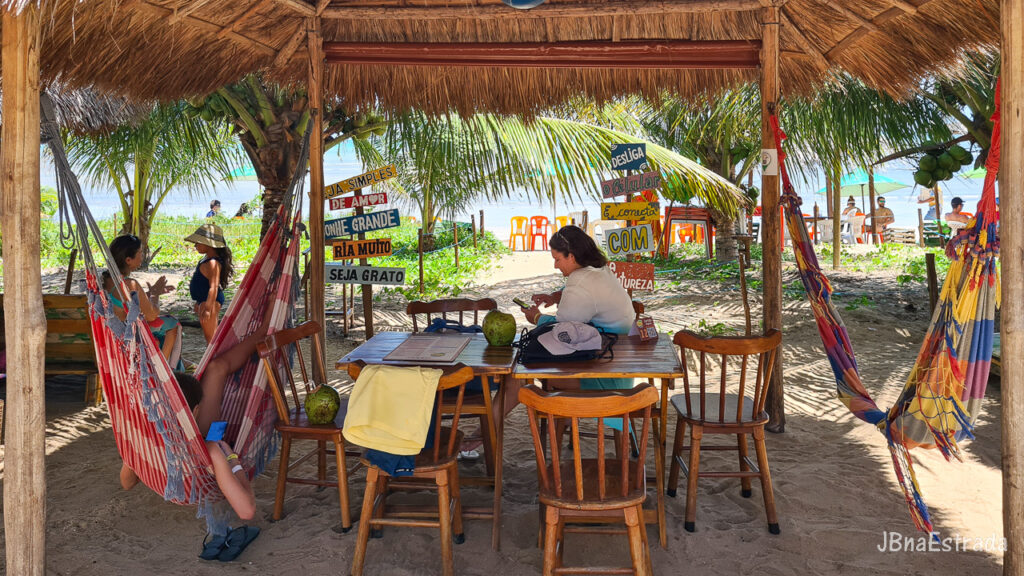 Brasil - Alagoas - Japaratinga - Praia de Bitingui - Barraca da Praia