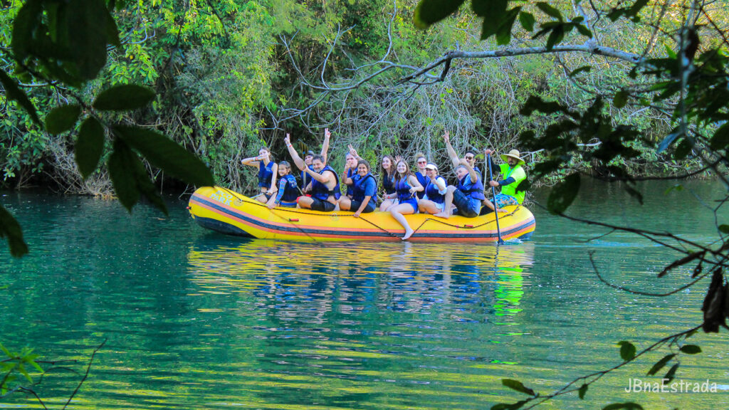 Brasil - Mato Grosso do Sul - Bonito - Eco Park Porto da Ilha - Passeio de Bote no Rio Formoso