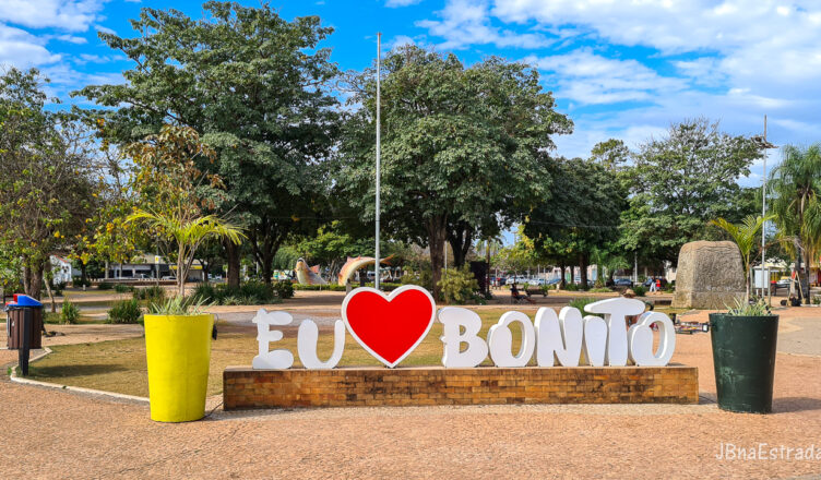 Brasil - Mato Grosso do Sul - Bonito - Praca da Liberdade