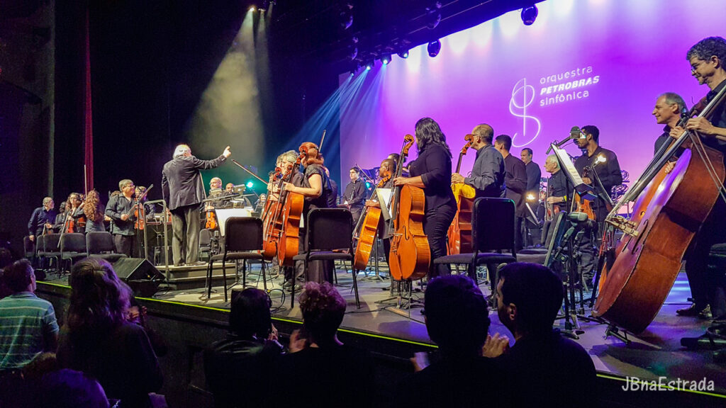 Brasil - Rio de Janeiro - Vivo Rio - Orquestra Sinfonica Petrobras - Dark Side Of The Moon (Pink Floyd)