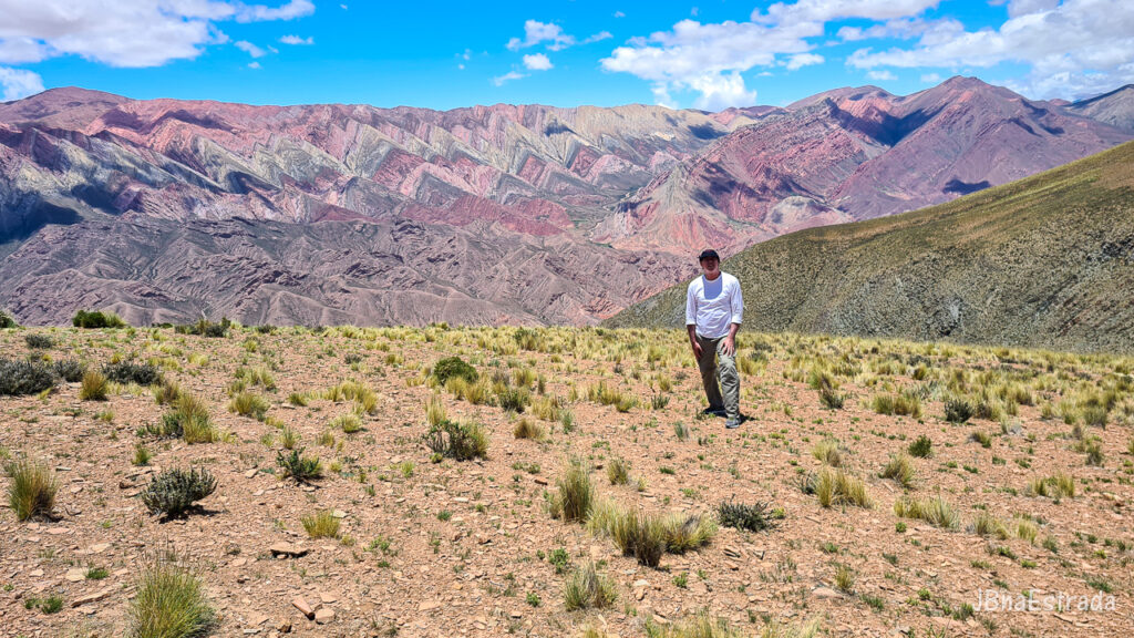 Argentina - Jujuy - Serranias del Hornocal - Cerro de los Catorce Colores