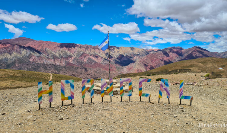 Argentina - Jujuy - Serranias del Hornocal - Cerro de los Catorce Colores