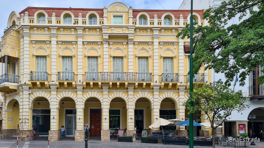 Argentina - Salta - Plaza 9 de Julio (Centro Histórico de Salta)