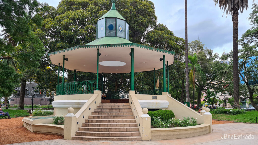 Argentina - Salta - Plaza 9 de Julio (Centro Histórico de Salta)