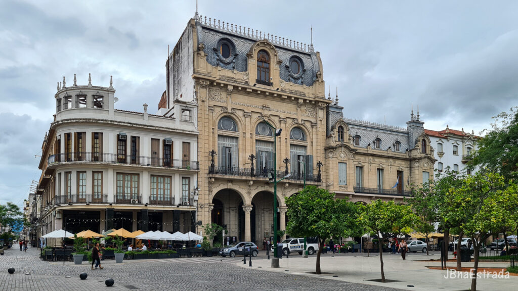 Argentina - Salta - Plaza 9 de Julio (Centro Histórico de Salta)