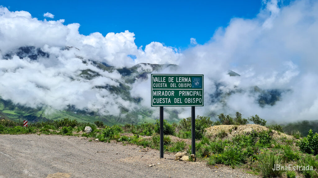 Argentina - Salta - Valle de Lerma - Cuesta del Obispo