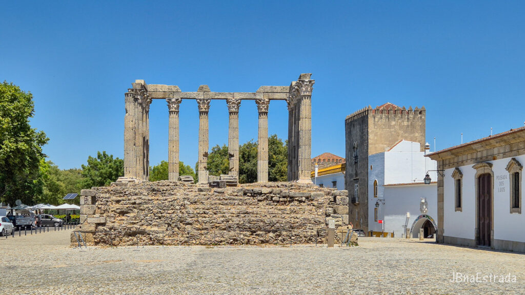 Portugal - Evora - Templo Romano de Diana