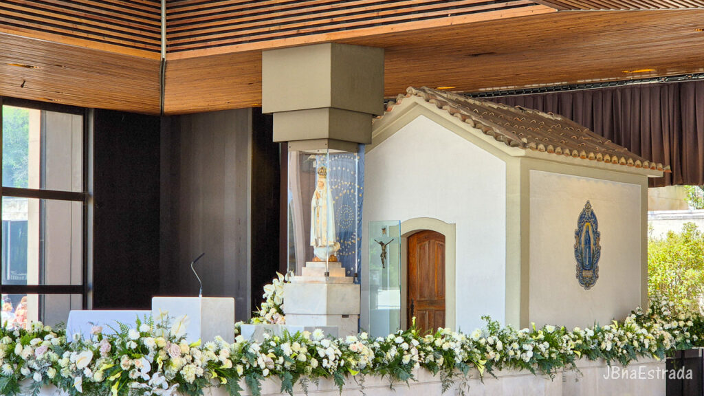 Portugal - Fatima - Santuario de Fatima - Capelinha das Aparicoes
