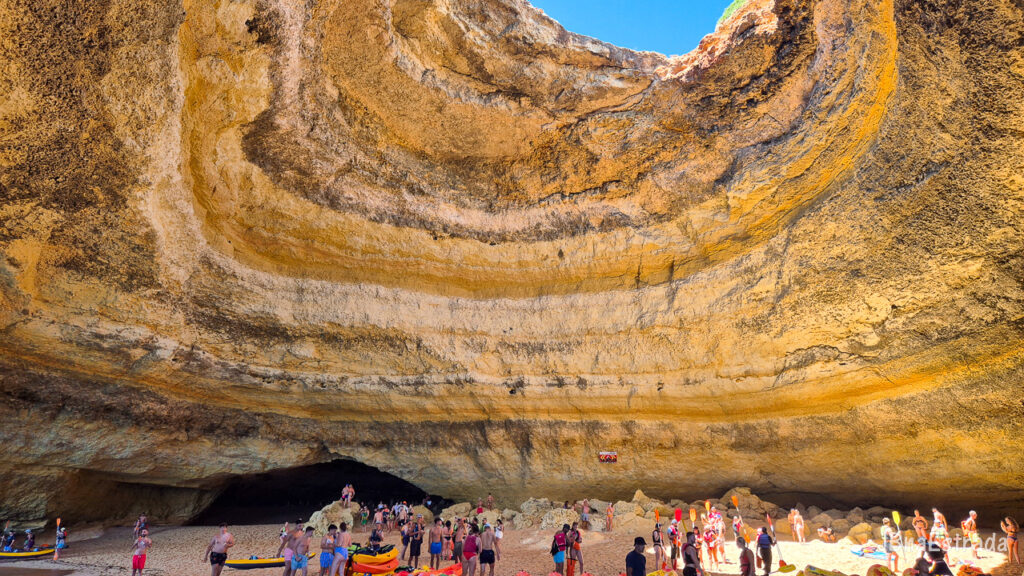Portugal - Passeio de barco pelo Algarve - Algar de Benagil