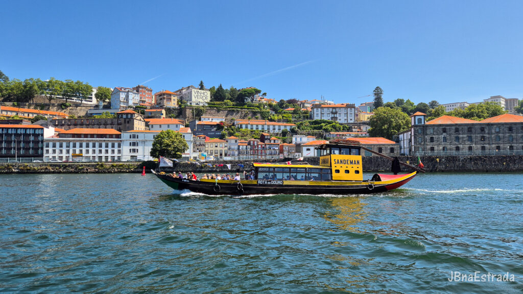 Portugal - Porto - Navegacao no Rio Douro - Cruzeiro das Seis Pontes