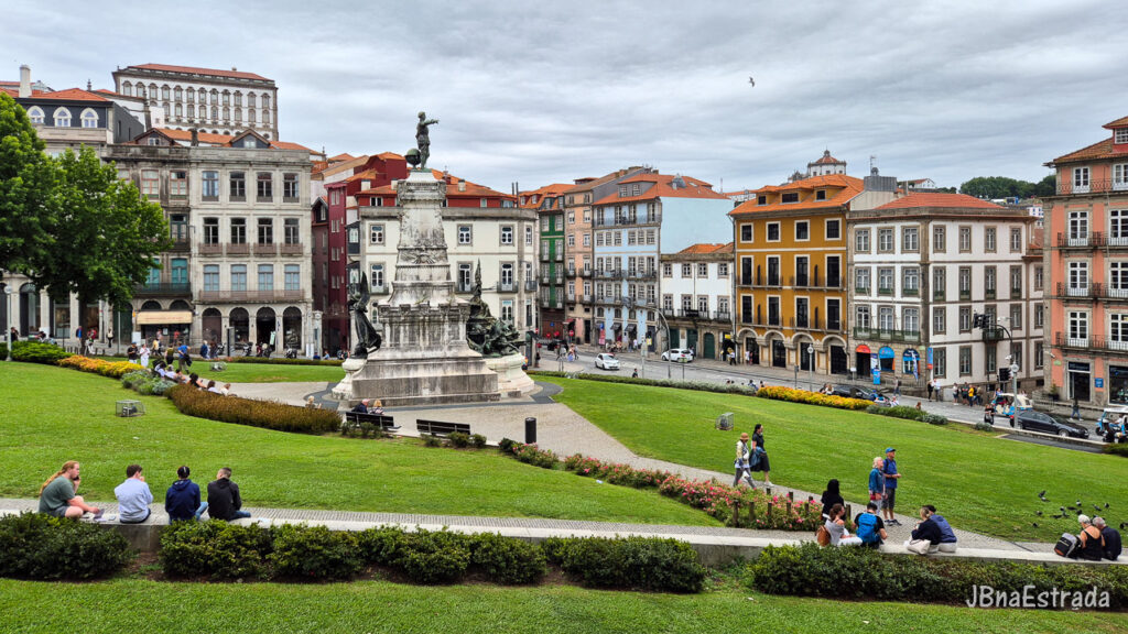 Portugal - Porto - Praca Infante Dom Henrique