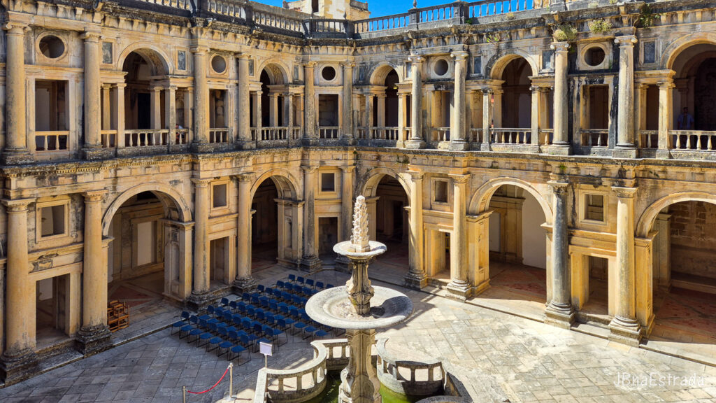 Portugal - Tomar - Convento de Cristo - Claustro de Dom Joao III