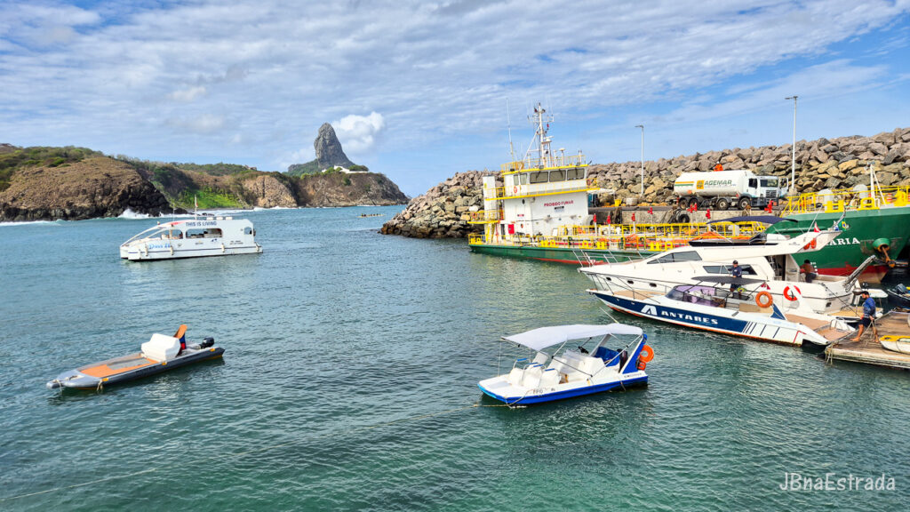 Brasil - Pernambuco - Fernando de Noronha - Porto de Santo Antonio