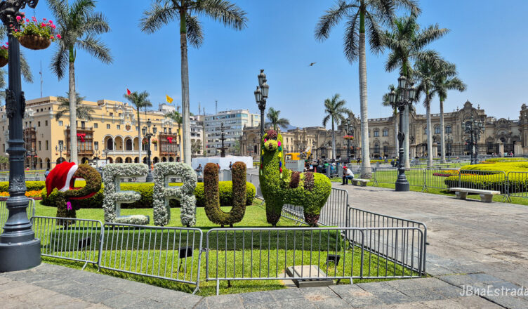 Peru - Lima - Plaza de Armas