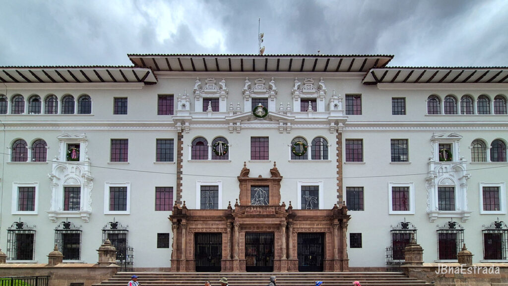 Peru - Cusco - Avenida El Sol - Palacio de Justicia