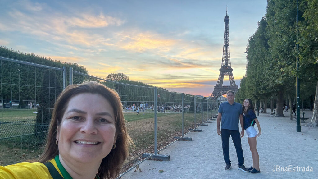 Franca - Paris - Champ de Mars